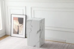 Homeville Avery piedestal i hvid marmorprint 35x35x70cm