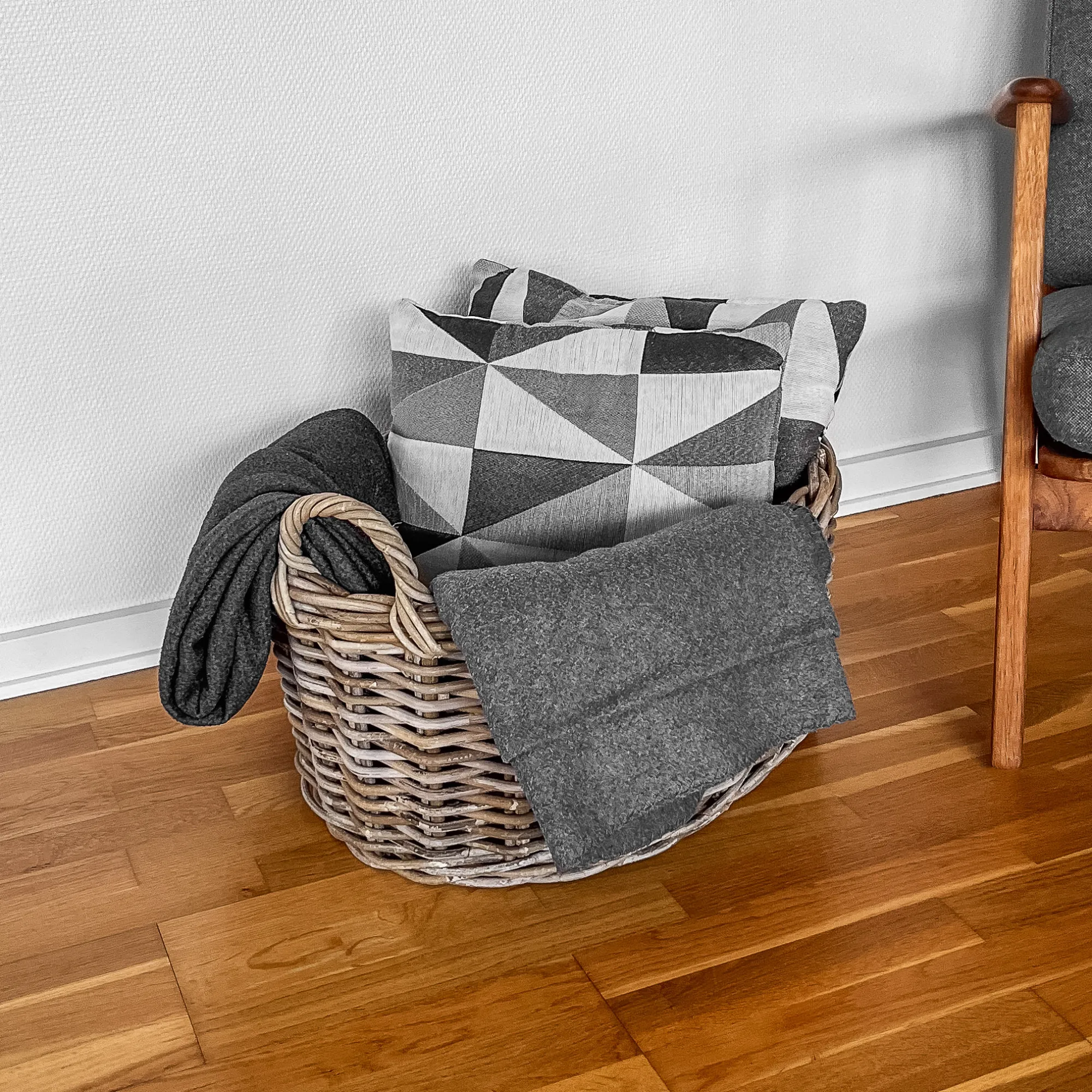 Homeville Kurv oval med håndtag 60x47x28cm