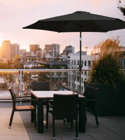 Moreland Parasol med vip sort 3m